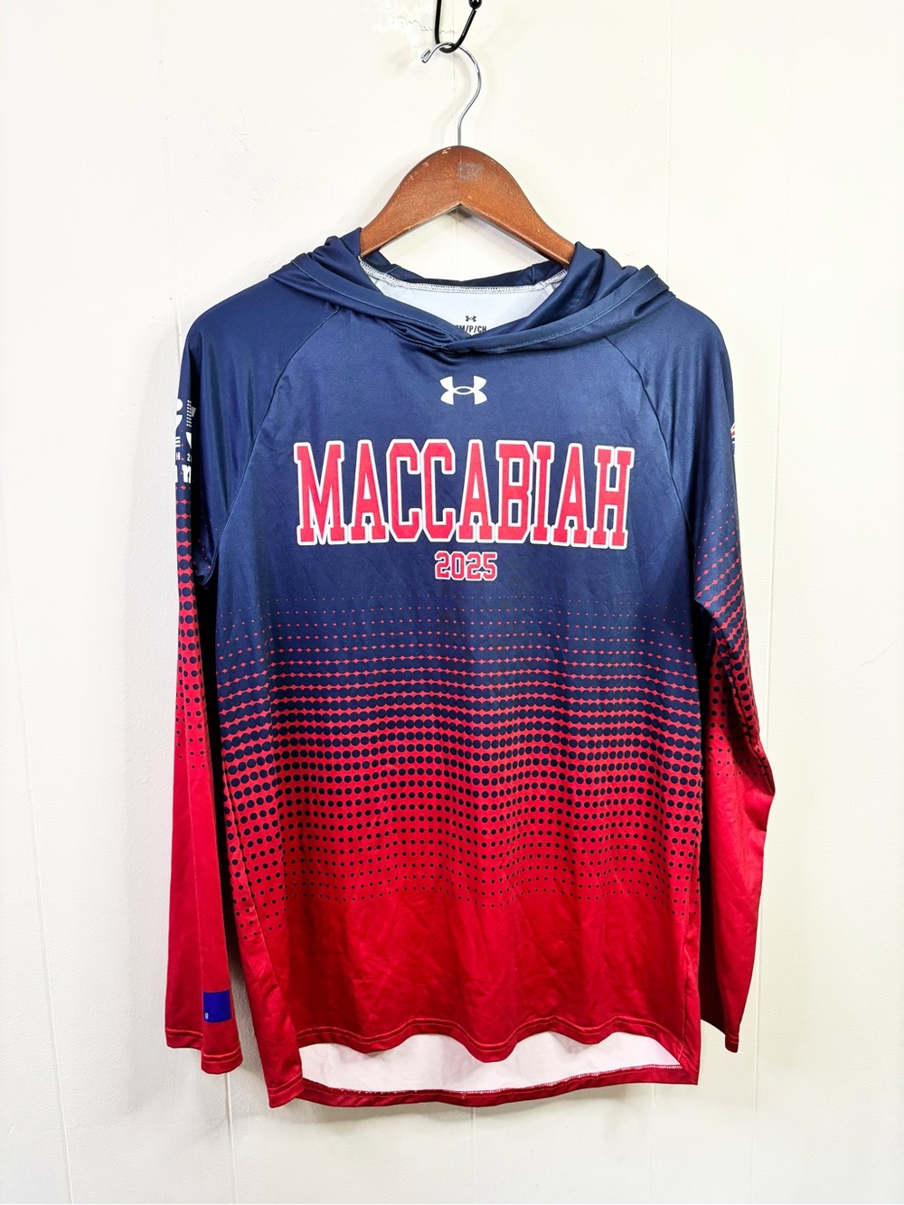 Under Armour Maccabiah 2025 long sleeve hooded training shirt size SM men’s